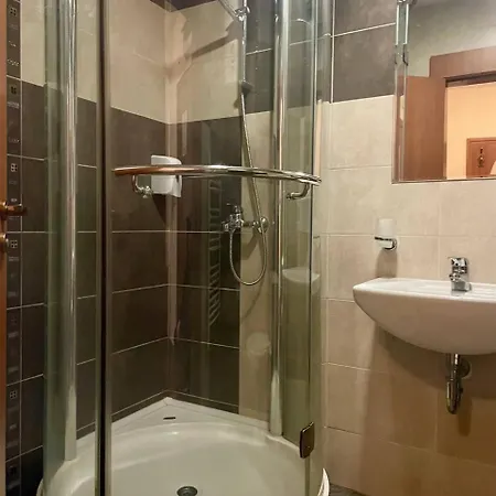 Mountain View 1-bedroom Few Steps From Piste And Gondola Lift Apartament *